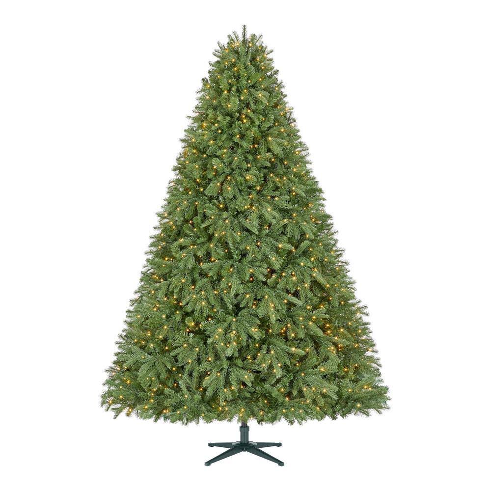 Home Accents Holiday 23PG90062 7.5 ft. Aldon Balsam Fir Pre - Lit LED Artificial Tree
